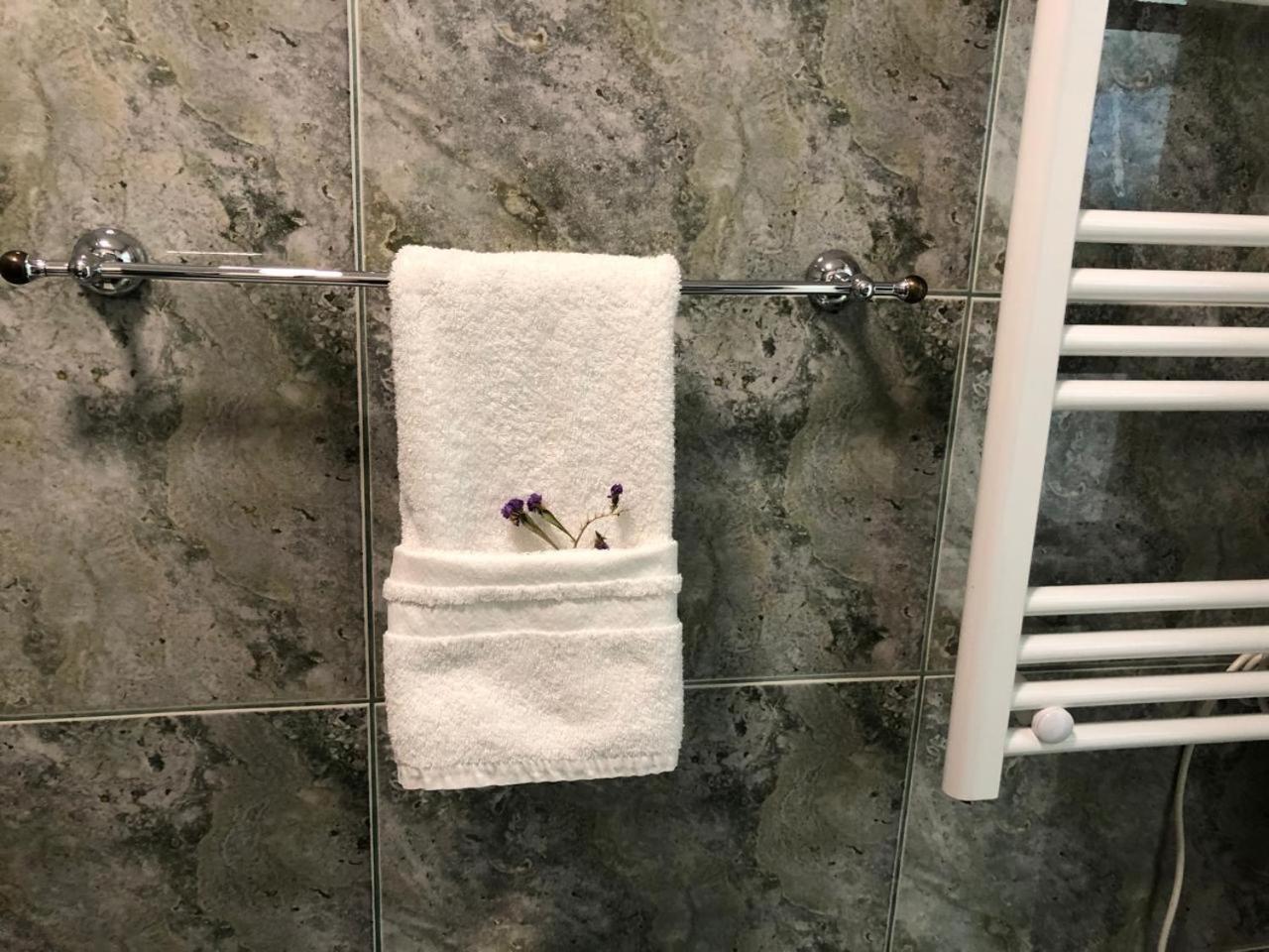 Comfort Apartment In City Center 티라나 외부 사진